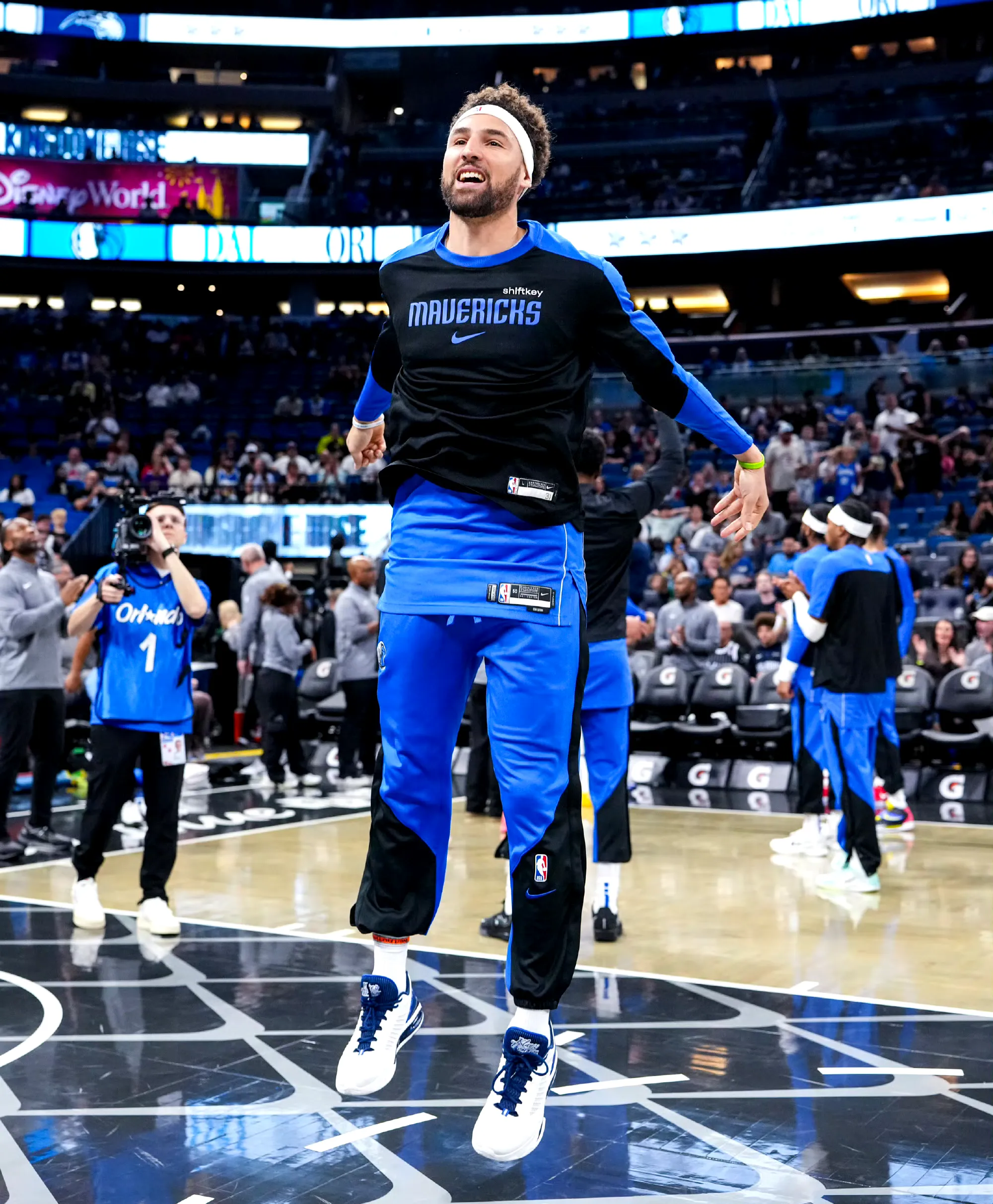 友博娱乐官网 -赛地聚焦：NBA季后赛窗口期热度飙升，新疆广汇调整名单，压力陡增，轮换策略成焦点的简单介绍